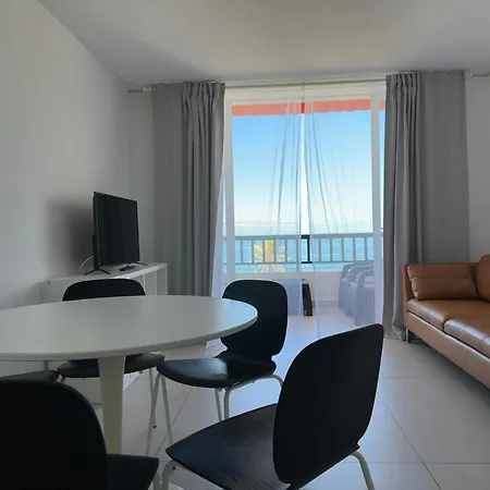 Parque Santiago Ii , Renovated, Ocean View, Heated Swimming Pool ! * Playa de las Américas