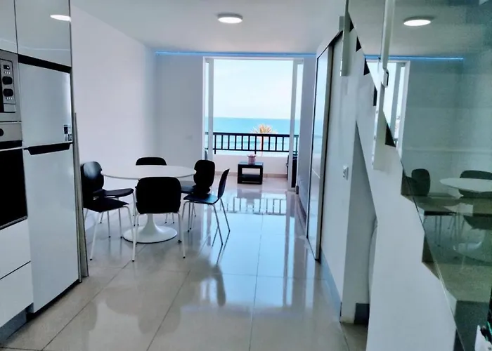 Parque Santiago Ii , Renovated, Ocean View, Heated Swimming Pool !