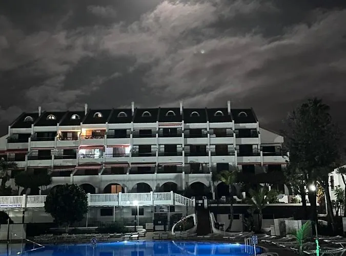 Parque Santiago Ii , Renovated, Ocean View, Heated Swimming Pool ! Playa de las Americas (Tenerife)